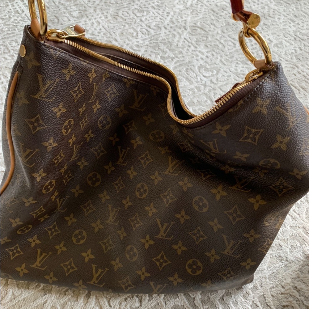 Louis Vuitton monogram sully